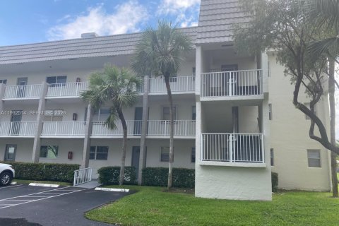 Condominio en alquiler en Sunrise, Florida, 1 dormitorio, 59.46 m2 № 2062843 - foto 2