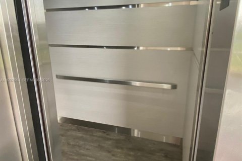 Condominio en alquiler en Sunrise, Florida, 1 dormitorio, 59.46 m2 № 2062843 - foto 21