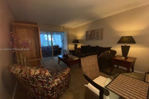 Condominio en alquiler en Sunrise, Florida, 1 dormitorio, 59.46 m2 № 2062843 - foto 12