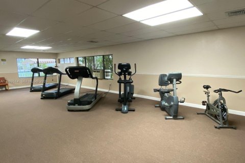 Condominio en alquiler en Sunrise, Florida, 1 dormitorio, 59.46 m2 № 2062843 - foto 19