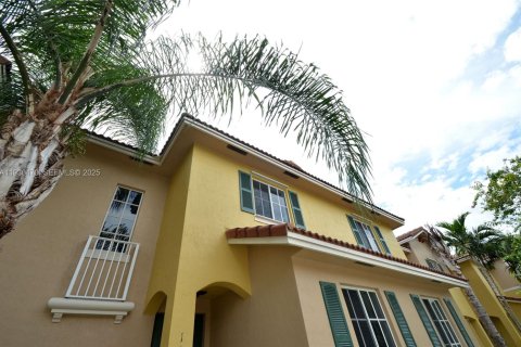 Touwnhouse à louer à North Lauderdale, Floride: 2 chambres, 152.36 m2 № 1990287 - photo 17