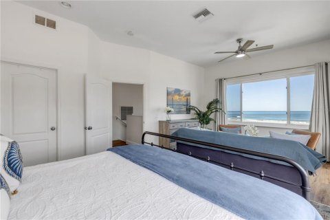 Townhouse in New Smyrna Beach, Florida 4 bedrooms, 207.45 sq.m. № 2393445 - photo 22