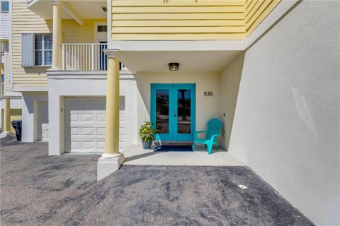 Townhouse in New Smyrna Beach, Florida 4 bedrooms, 207.45 sq.m. № 2393445 - photo 2