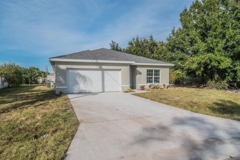 Villa ou maison à louer à Kissimmee, Floride: 4 chambres, 157.47 m2 № 1849796 - photo 1