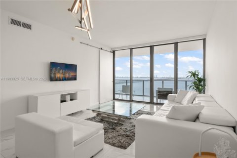 Condo in Miami, Florida, 1 bedroom  № 2045544 - photo 9