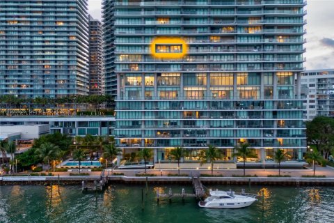 Condo in Miami, Florida, 1 bedroom  № 2045544 - photo 14