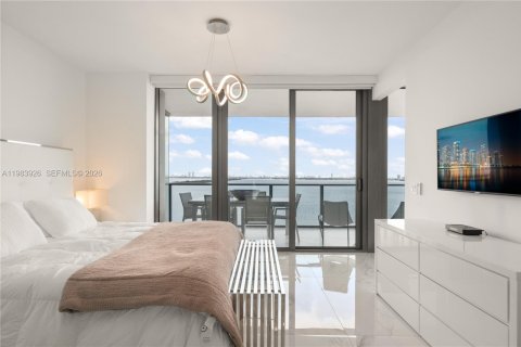Condo in Miami, Florida, 1 bedroom  № 2045544 - photo 23