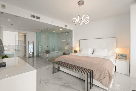 Condo in Miami, Florida, 1 bedroom  № 2045544 - photo 18