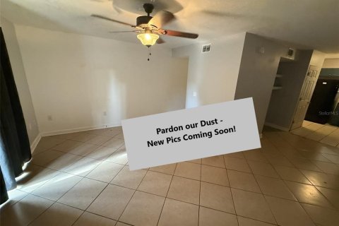 Townhouse in Land O' Lakes, Florida 2 bedrooms, 95.88 sq.m. № 1825226 - photo 4