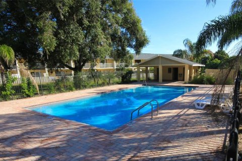 Townhouse in Land O' Lakes, Florida 2 bedrooms, 95.88 sq.m. № 1825226 - photo 15