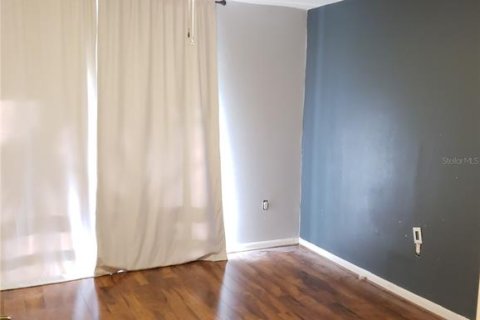 Townhouse in Land O' Lakes, Florida 2 bedrooms, 95.88 sq.m. № 1825226 - photo 10