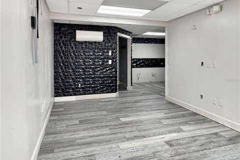 Propiedad comercial en venta en Jacksonville, Florida, 170.94 m2 № 2166433 - foto 17