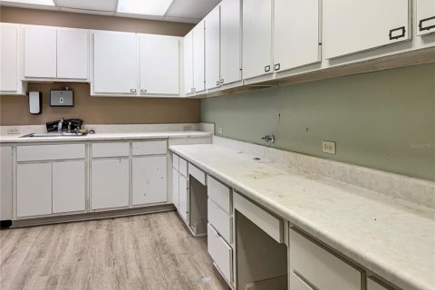 Propiedad comercial en venta en Jacksonville, Florida, 170.94 m2 № 2166433 - foto 22