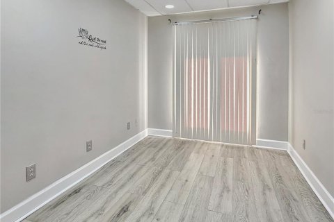 Propiedad comercial en venta en Jacksonville, Florida, 170.94 m2 № 2166433 - foto 13