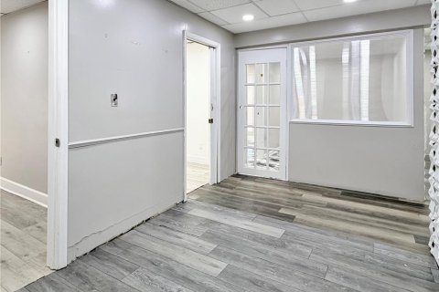 Propiedad comercial en venta en Jacksonville, Florida, 170.94 m2 № 2166433 - foto 11