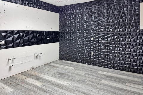 Propiedad comercial en venta en Jacksonville, Florida, 170.94 m2 № 2166433 - foto 19