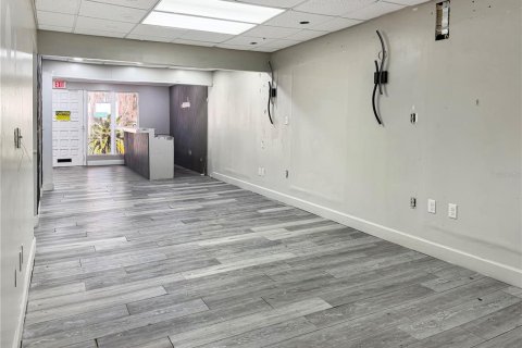 Propiedad comercial en venta en Jacksonville, Florida, 170.94 m2 № 2166433 - foto 5