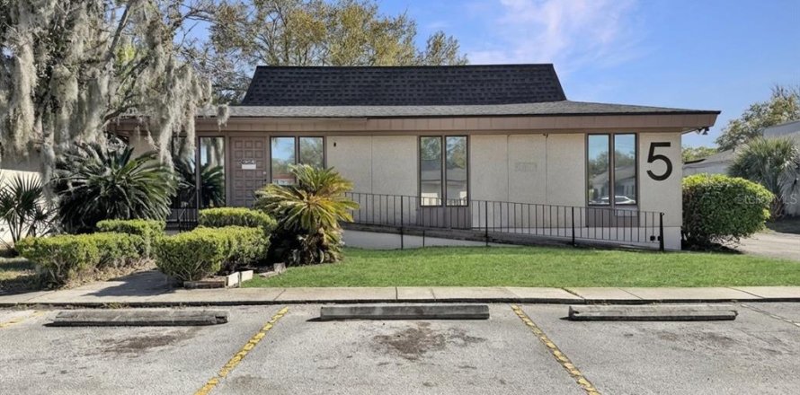 Propiedad comercial en Jacksonville, Florida 170.94 m2 № 2166433
