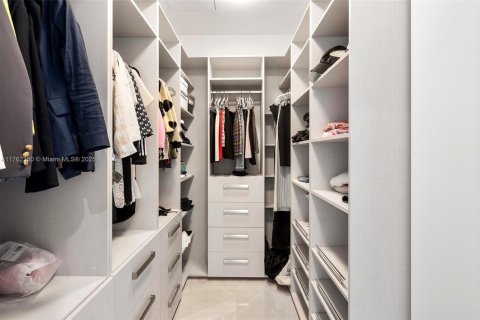 Copropriété à louer à Sunny Isles Beach, Floride: 4 chambres, 336.77 m2 № 1860597 - photo 26