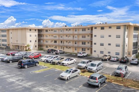 Condominio en alquiler en Lauderdale Lakes, Florida, 1 dormitorio, 87.33 m2 № 2083319 - foto 29