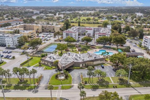 Condominio en alquiler en Lauderdale Lakes, Florida, 1 dormitorio, 87.33 m2 № 2083319 - foto 26