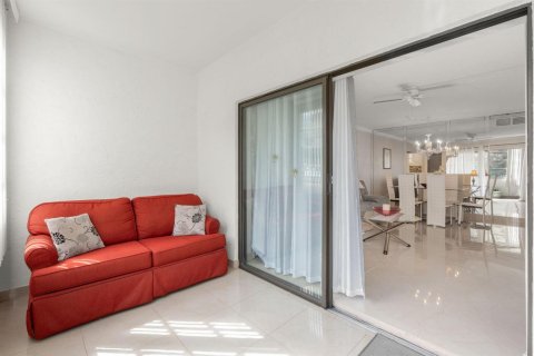 Condominio en alquiler en Lauderdale Lakes, Florida, 1 dormitorio, 87.33 m2 № 2083319 - foto 14
