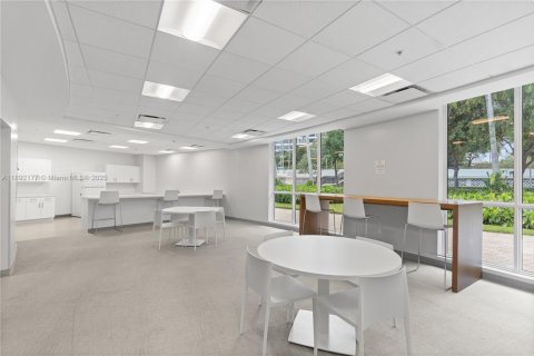 Copropriété à vendre à Hallandale Beach, Floride: 1 chambre, 88.26 m2 № 1944202 - photo 5