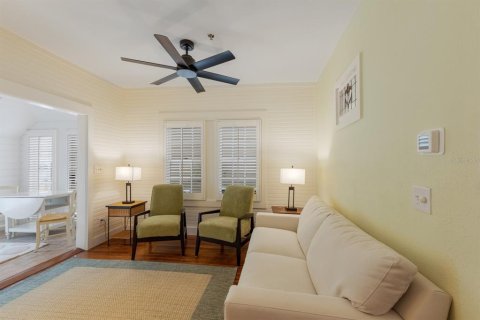 Condo in Boca Grande, Florida, 2 bedrooms  № 1880560 - photo 9