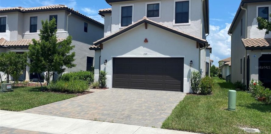 House in Ave Maria, Florida 3 bedrooms, 181.9 sq.m. № 1844930