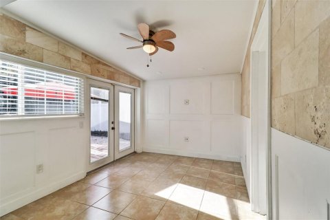 Villa ou maison à vendre à Winter Park, Floride: 2 chambres, 113.53 m2 № 1919857 - photo 11