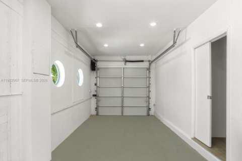 Купить виллу или дом в Майами-Бич, Флорида 4 спальни, 260.59м2, № 2008879 - фото 30