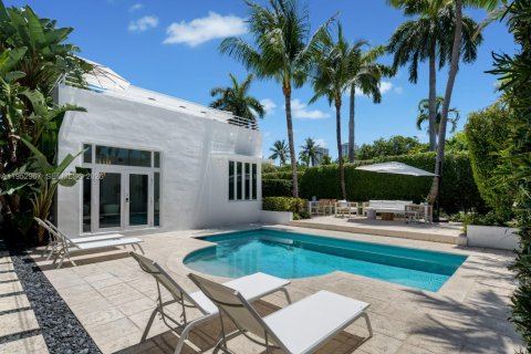 Купить виллу или дом в Майами-Бич, Флорида 4 спальни, 260.59м2, № 2008879 - фото 17