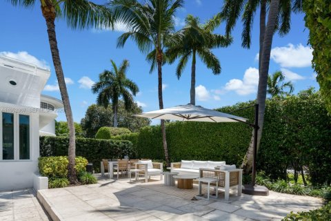 Купить виллу или дом в Майами-Бич, Флорида 4 спальни, 260.59м2, № 2008879 - фото 16