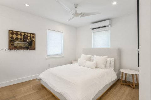 Купить виллу или дом в Майами-Бич, Флорида 4 спальни, 260.59м2, № 2008879 - фото 28