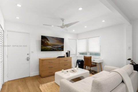 Купить виллу или дом в Майами-Бич, Флорида 4 спальни, 260.59м2, № 2008879 - фото 27