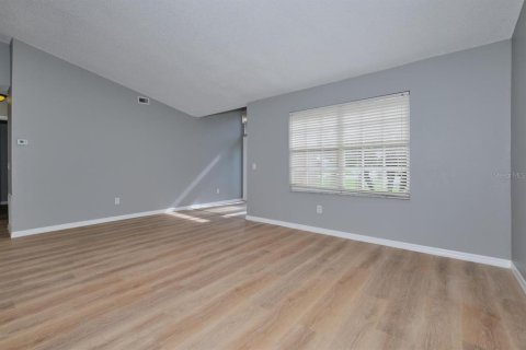 House in Port Charlotte, Florida 3 bedrooms, 149.76 sq.m. № 1903660 - photo 5
