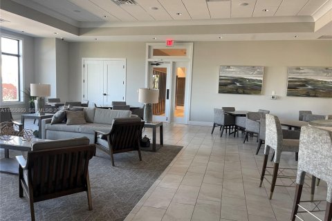 Снять в аренду виллу или дом в Окленд-Парк, Флорида 3 спальни, 199.09м2, № 2009842 - фото 24
