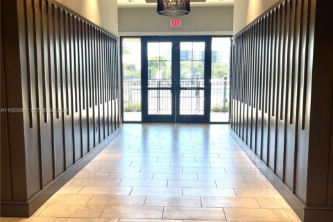 Снять в аренду виллу или дом в Окленд-Парк, Флорида 3 спальни, 199.09м2, № 2009842 - фото 23