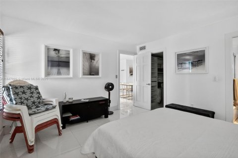 Condominio en venta en Miami Beach, Florida, 1 dormitorio, 63.55 m2 № 1849087 - foto 8