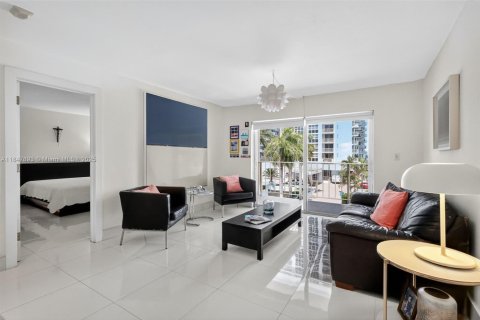 Condominio en venta en Miami Beach, Florida, 1 dormitorio, 63.55 m2 № 1849087 - foto 3