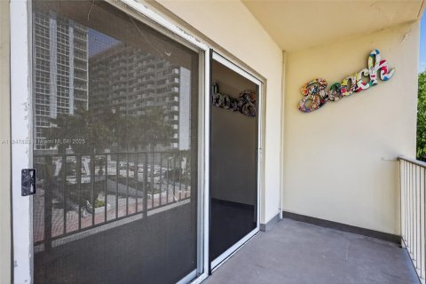 Condominio en venta en Miami Beach, Florida, 1 dormitorio, 63.55 m2 № 1849087 - foto 19