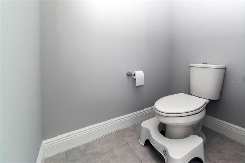 House in Orlando, Florida 6 bedrooms, 475.94 sq.m. № 341199 - photo 25