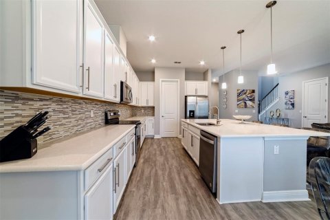 Casa en venta en Orlando, Florida, 6 dormitorios, 475.94 m2 № 341199 - foto 10
