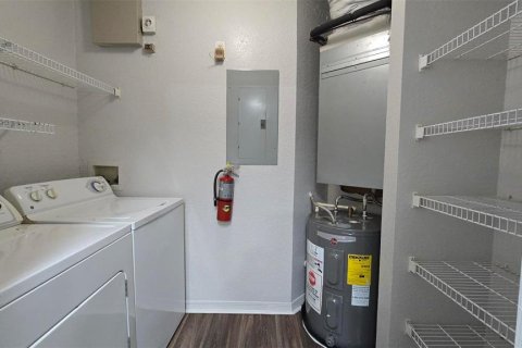 Condo in Altamonte Springs, Florida, 2 bedrooms  № 1917301 - photo 10