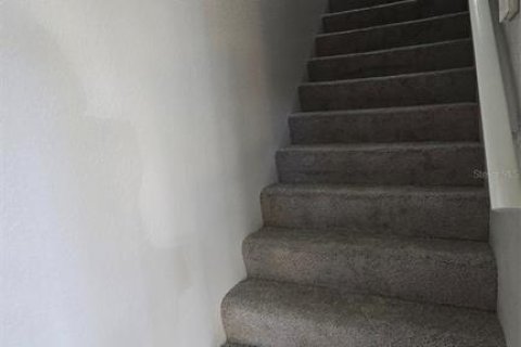 Condo in Altamonte Springs, Florida, 2 bedrooms  № 1917301 - photo 4