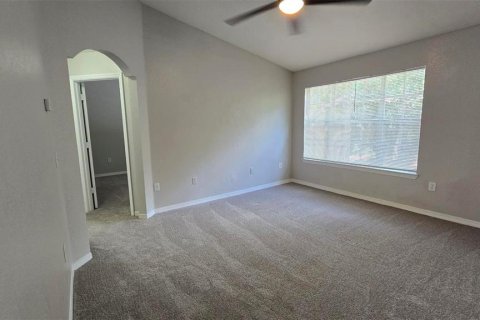 Condo in Altamonte Springs, Florida, 2 bedrooms  № 1917301 - photo 18