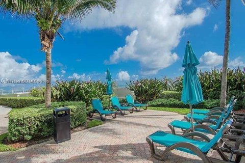 Снять в аренду кондоминиум в Холливуд, Флорида 1 спальня, 75.44м2, № 1991257 - фото 19