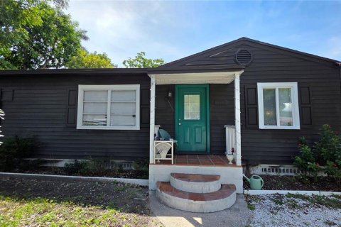 Villa ou maison à vendre à Bradenton, Floride: 3 chambres, 126.9 m2 № 2410020 - photo 4
