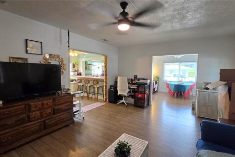 Villa ou maison à vendre à Bradenton, Floride: 3 chambres, 126.9 m2 № 2410020 - photo 23