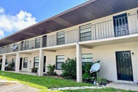 Apartment in Leesburg, Florida 1 bedroom, 65.03 sq.m. № 2378352